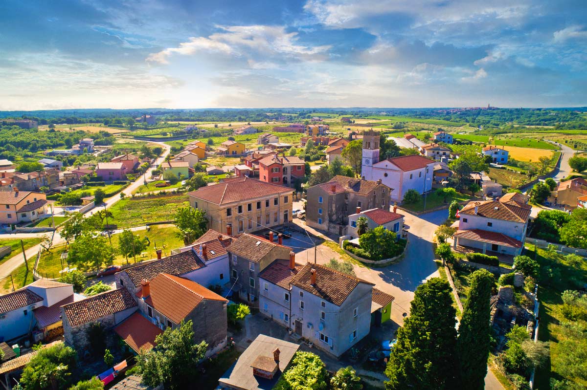 Ružići: het beste van twee werelden. Vakantiehuis in Kroatië.